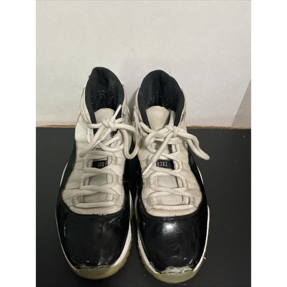 Air Jordan 11 Retro Concord 2018 Style # 378037-100 Size 9.5 DAMAGED main image 7